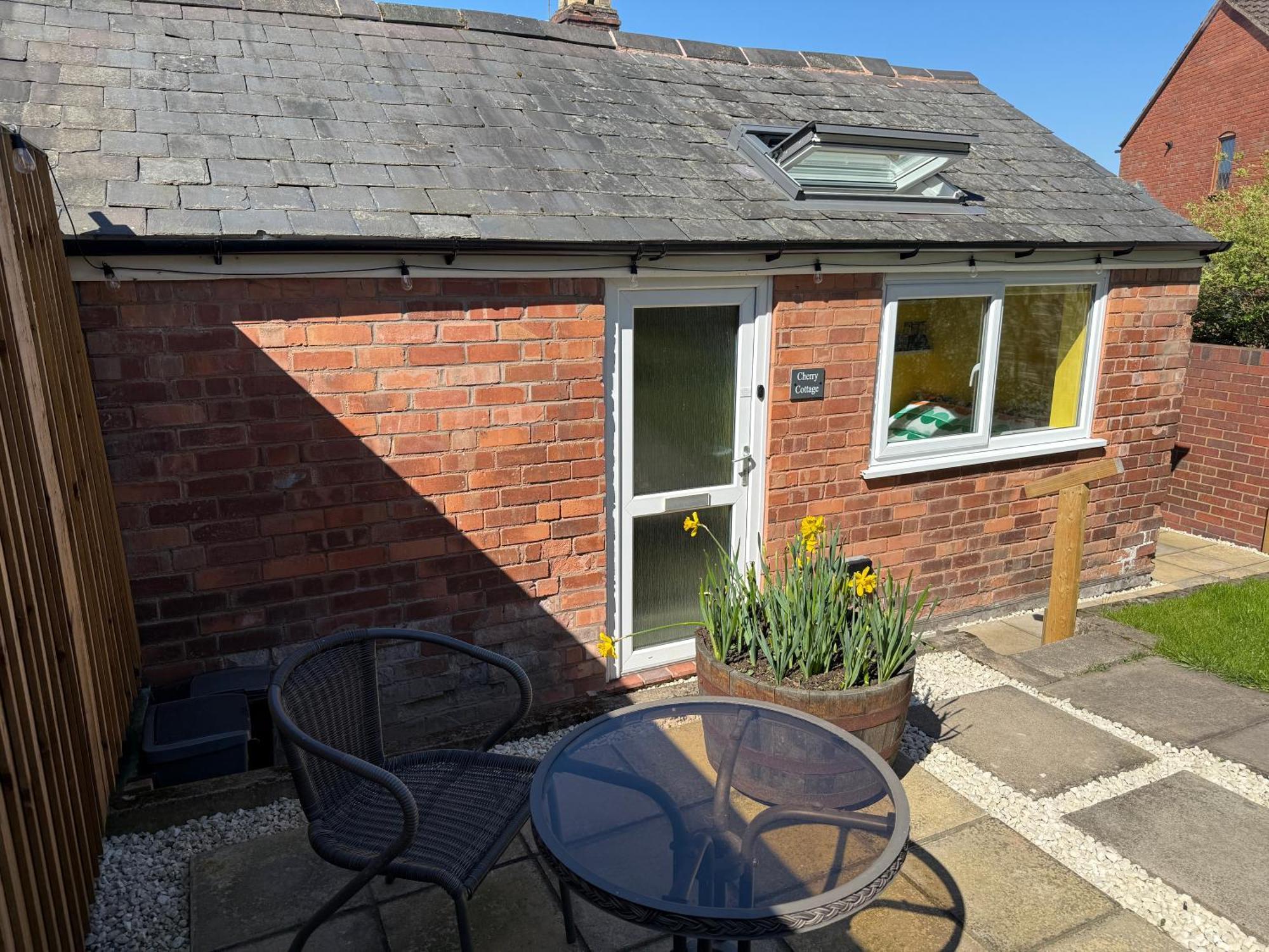 Cherry Cottage Retro Stay, Stourport Exterior foto